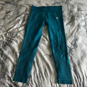 Like new Ryderwear leggings.